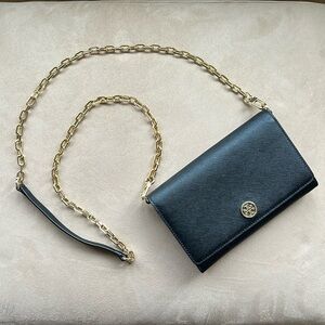 Tory Burch Robinson Wallet on Chain- Black